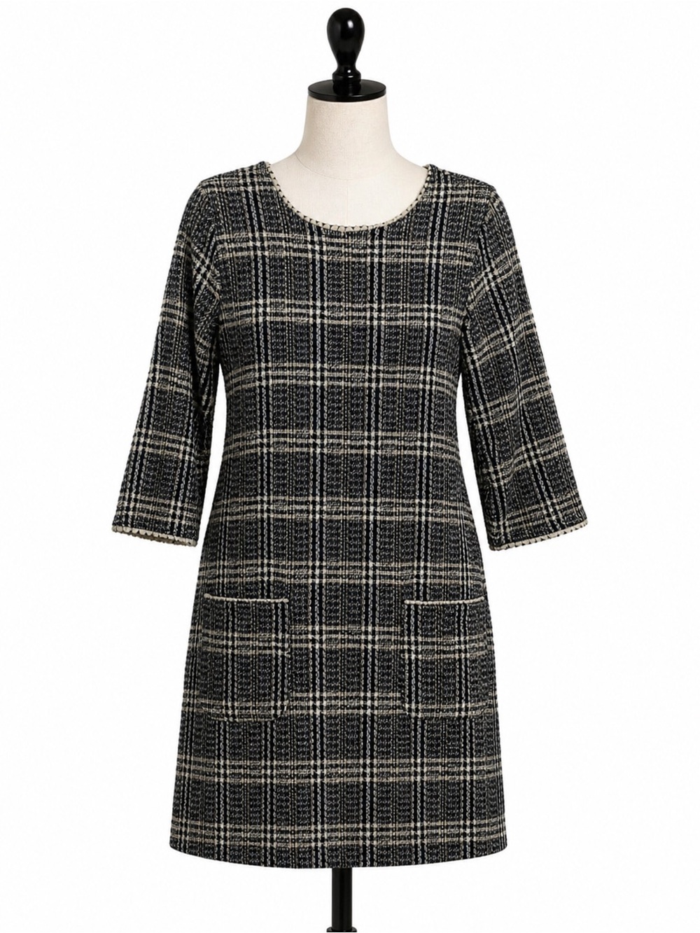 Zara Women’s,Black and Cream Plaid Shift ,Knit Tweed Short Dress. Size-Large